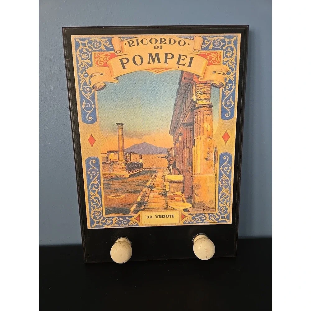 Ricordo Di Pompei Wall Hanging Plaque With Pegs Wooden 14